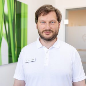 Dr. Lacher - Oralchirurg