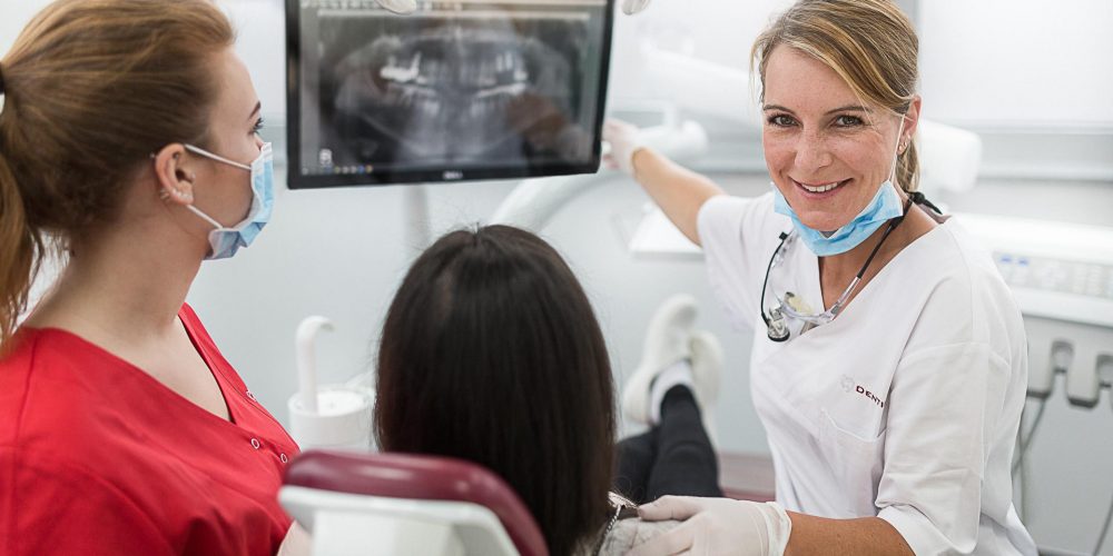 Zahnarzt in Ludwigsburg - Ihre moderne Zahnarztpraxis Dr. Anne Jacobi - spezialisiert auf Zahnimplantate, Zahnersatz, Angstpatienten